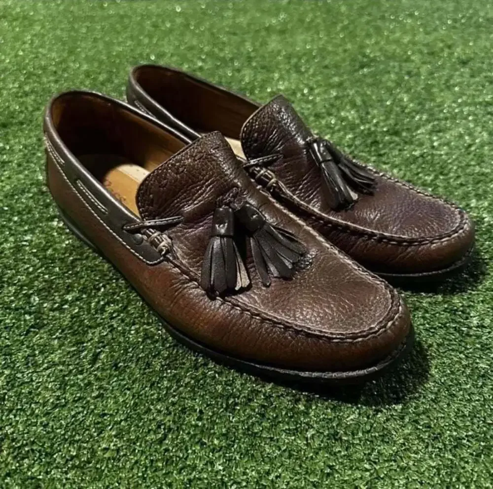 G.H. Bass & Co. Dark Brown Leather Tassel Loafers Size 8 1/2M
